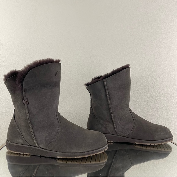 EMU AUSTRALIA Dark Brown Suede Sheepskin Leather Bells Beach Lo Shearling Boots - Picture 4 of 14